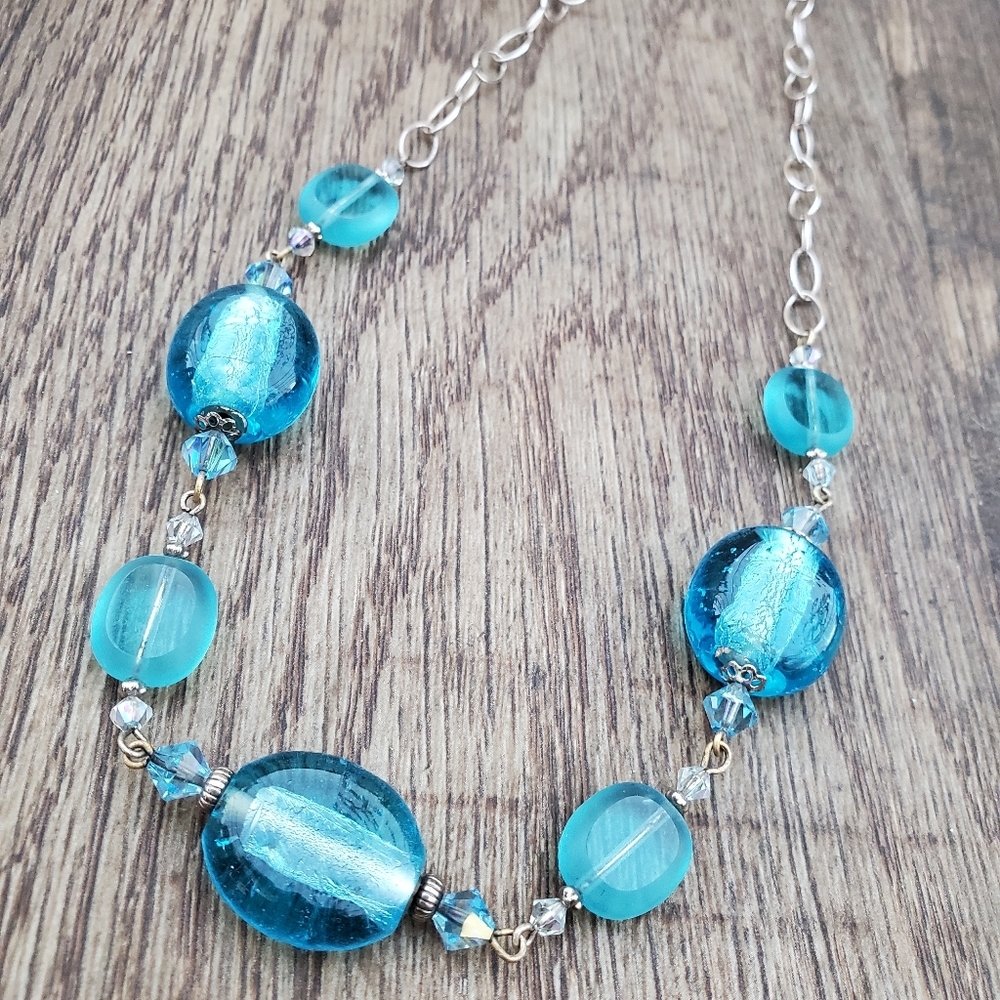 🥿2/$40 Aqua glass and crystal necklace